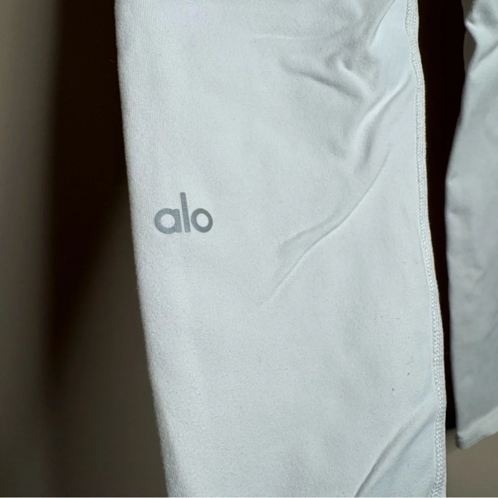 Alo Yoga Leggings Small Womens White Crop 24 Inseam Yoga Gym H30